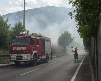 Brand der Bahnböschung in Landeck
