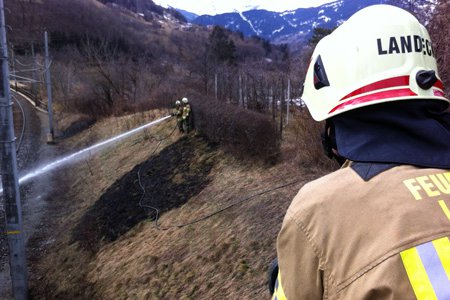 Böschungsbrand auf ÖBB-Strecke in Landeck