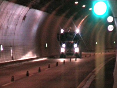 Tunnelübung in der neuen Südröhre des "Strenger Tunnels"