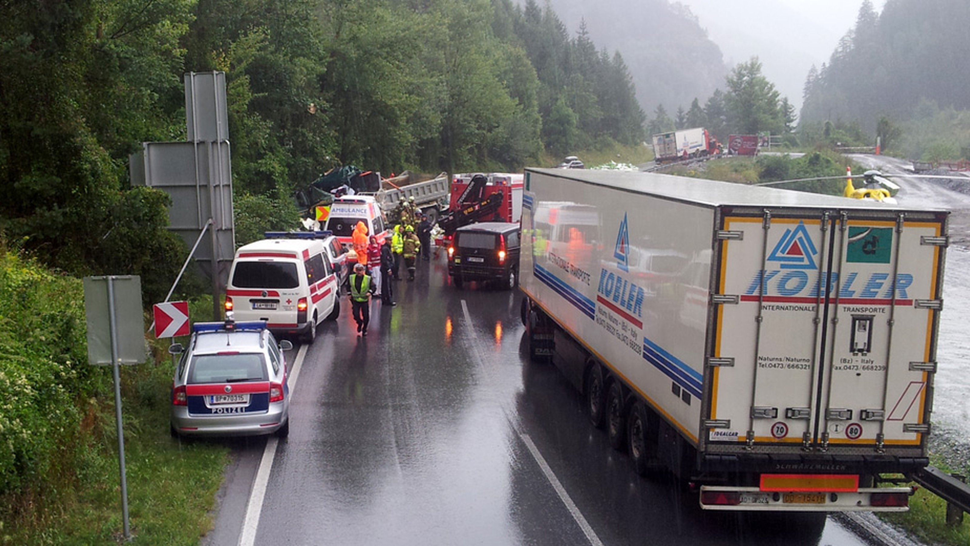 Schne Lkw Unfall B180 Fotos