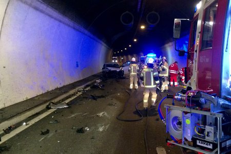 Verkehrsunfall im Pianner Tunnel